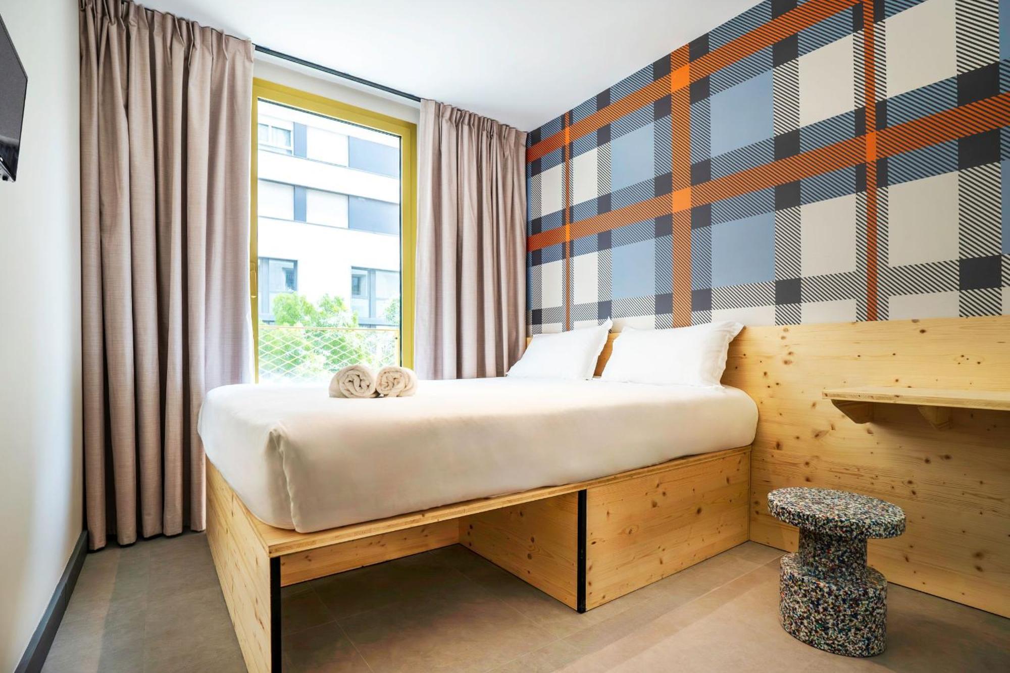 Easyhotel Marseille Euromed Exterior photo